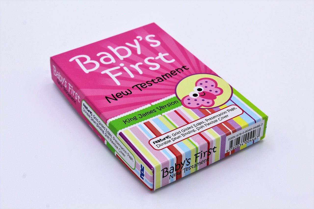Holman Bible: Baby's First New Testament with Psalms & Proverbs (more options available) - Image 3